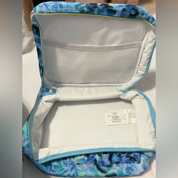 Lilly Pulitzer Crossbody Insulated Lunch Box  High Maintenance Iris Blue NWOT - Picture 9 of 13